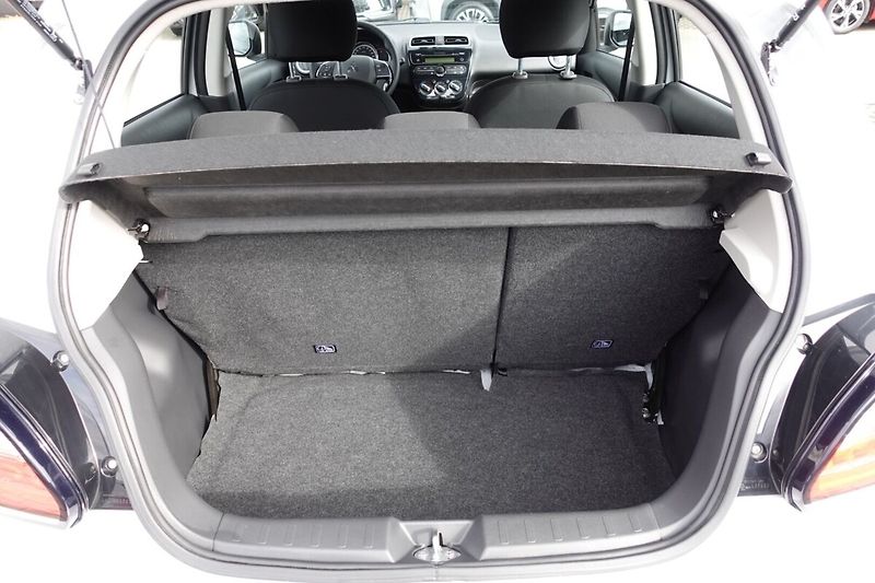 Mitsubishi Space Star ZLEVNĚNO 1,2i 52kW A/T - fotka 13 z 26