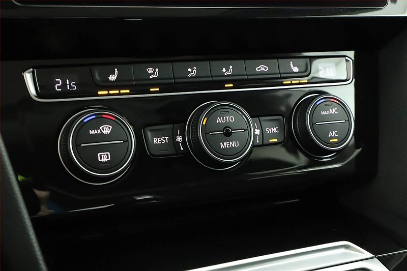 Volkswagen Arteon (2018) 2.0 TDI - fotka 17 z 21