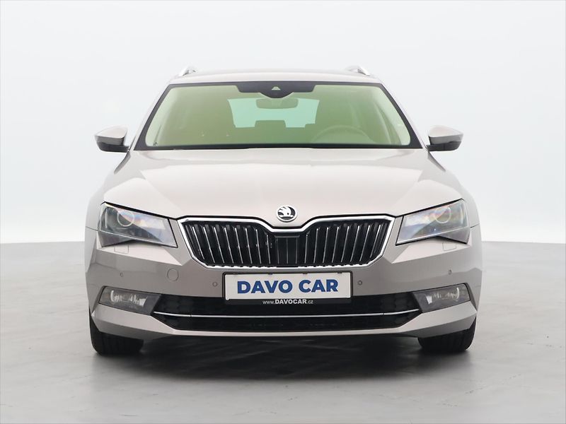 Škoda Superb 2.0 TDI 110kW Style Bi-Xenon - fotka 2 z 38