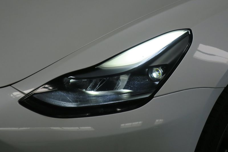 Tesla Model 3 (2023) Long Range Dual Motor SOH 97% - fotka 47 z 48