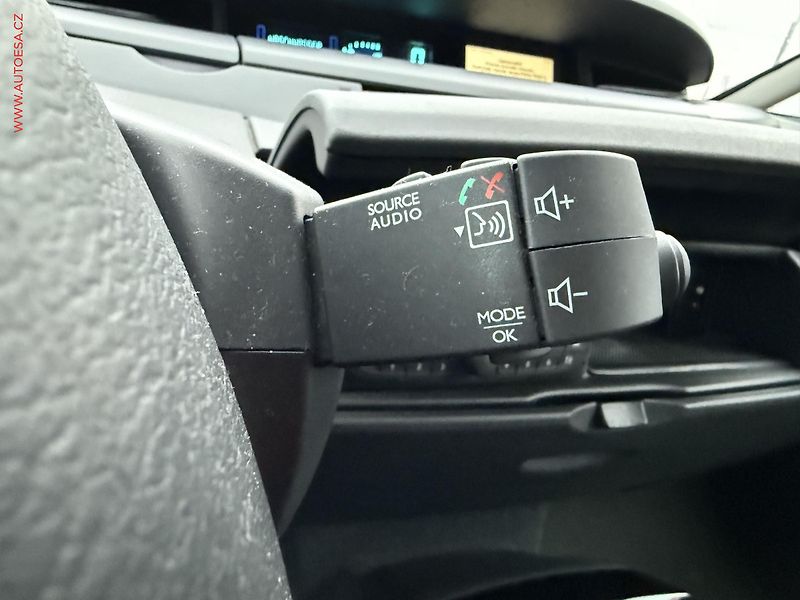 Renault Espace (2013) 2.0 dCi, AC, temp. STK3/28 - fotka 13 z 17
