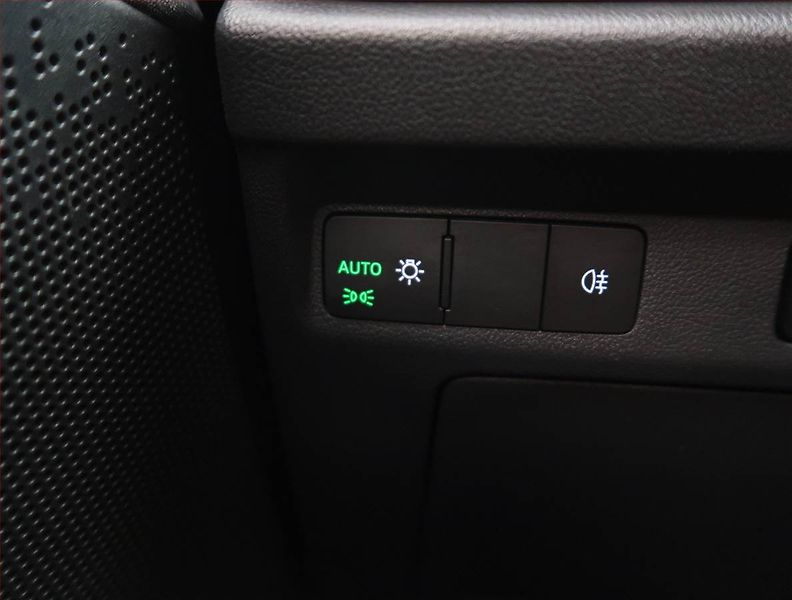 Škoda Enyaq (2023) 60 (62 kWh), SoH 93% - fotka 19 z 25