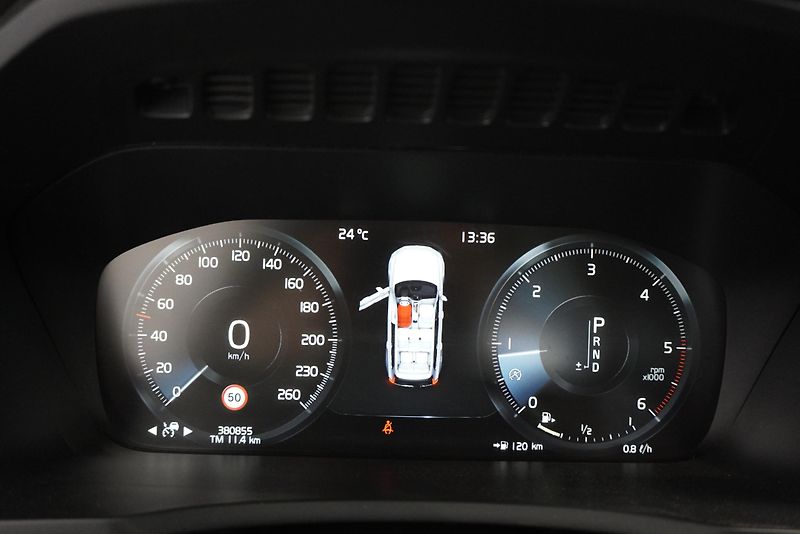 Volvo XC90 D5 AWD AUT. INSCRIPTION - fotka 21 z 34