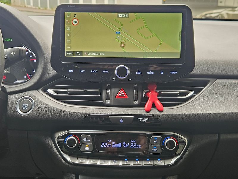 Hyundai i30 1,6 CRDi DCT, Style, 1.maj. - fotka 24 z 42