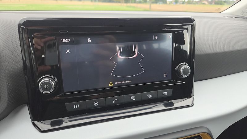 Seat Arona (2022) 1.0 TSI 70 kW Style CZ DPH - fotka 23 z 29