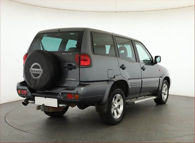Nissan Terrano (2005) 3.0 Di , 4X4 - fotka 5 z 19