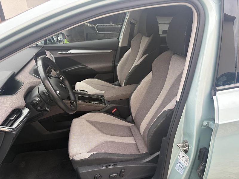 Škoda Enyaq (2021) 60, TC, SOH:89%, Matrix, tazne - fotka 6 z 15