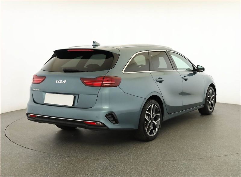 Kia Ceed (2025) 1.5 T-GDI - fotka 5 z 21