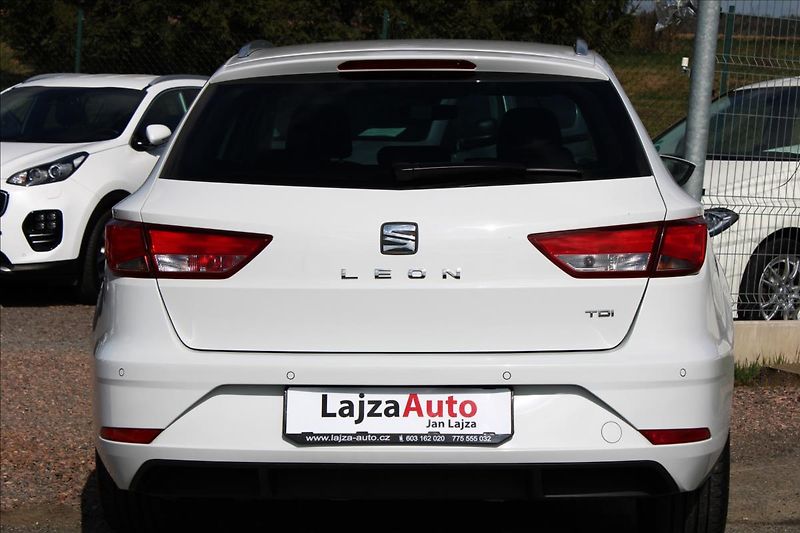Seat Leon 1,6 TDi ST 85kW STYLE,serviska - fotka 8 z 42