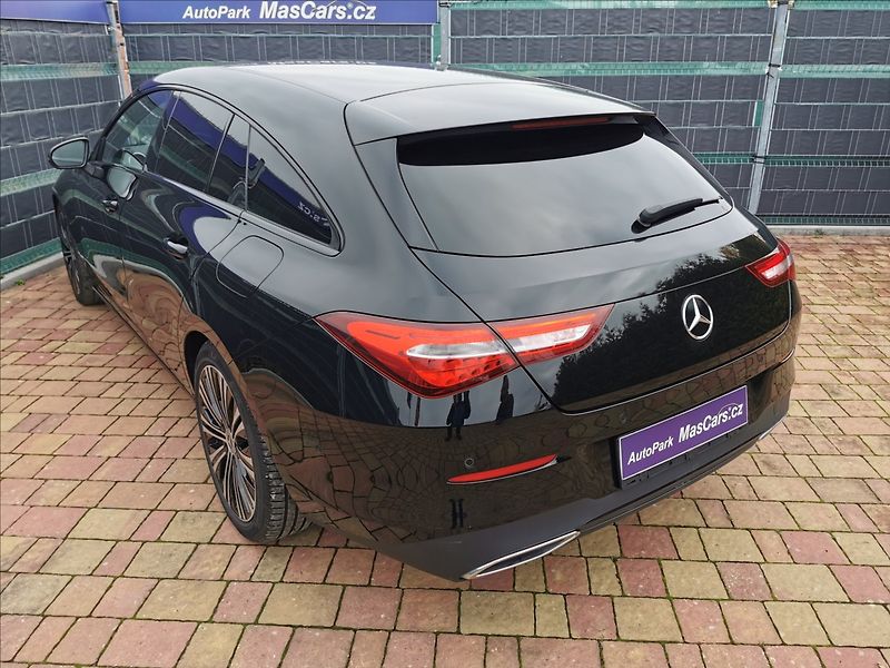 Mercedes-Benz CLA 200 d Shooting Brake - fotka 6 z 21