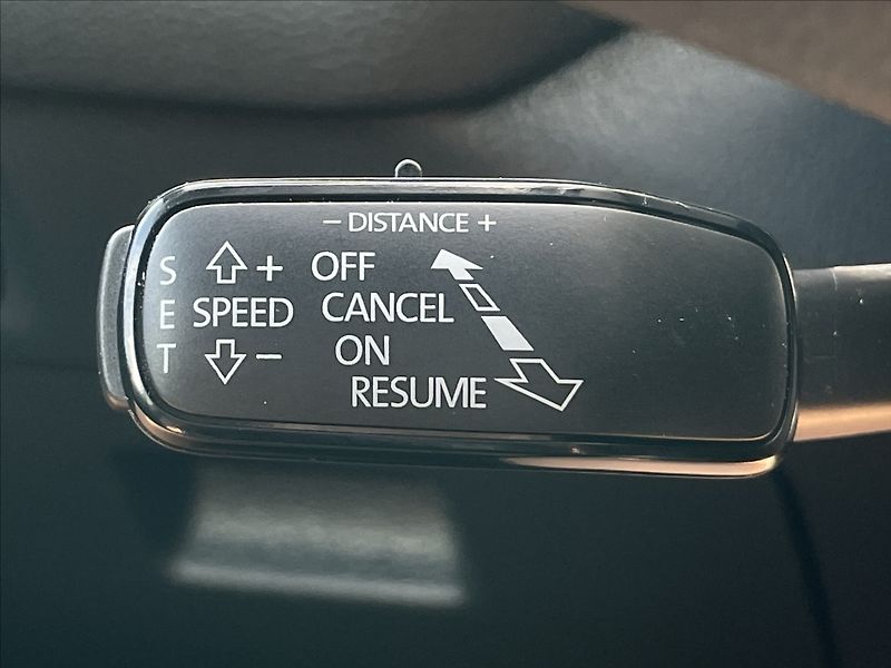 Škoda Octavia 2,0 TDI DSG Style Plus NAVI - fotka 11 z 24