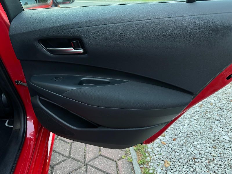 Toyota Corolla 1.8E-Cvt Comf Sports 1.MAJ.DPH - fotka 25 z 29