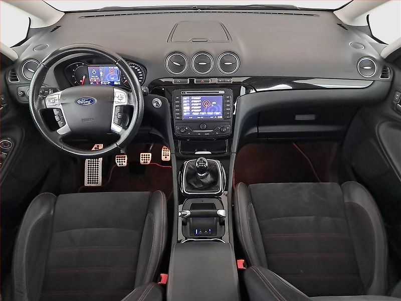 Ford S-MAX (2013) 2.2 TDCi, Navi, Xenony - fotka 8 z 16