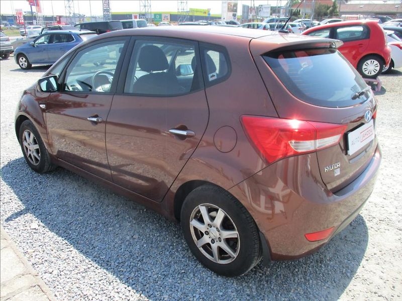 Hyundai ix20 1,6 CVVT, digiklima,servis,CZ, - fotka 7 z 39