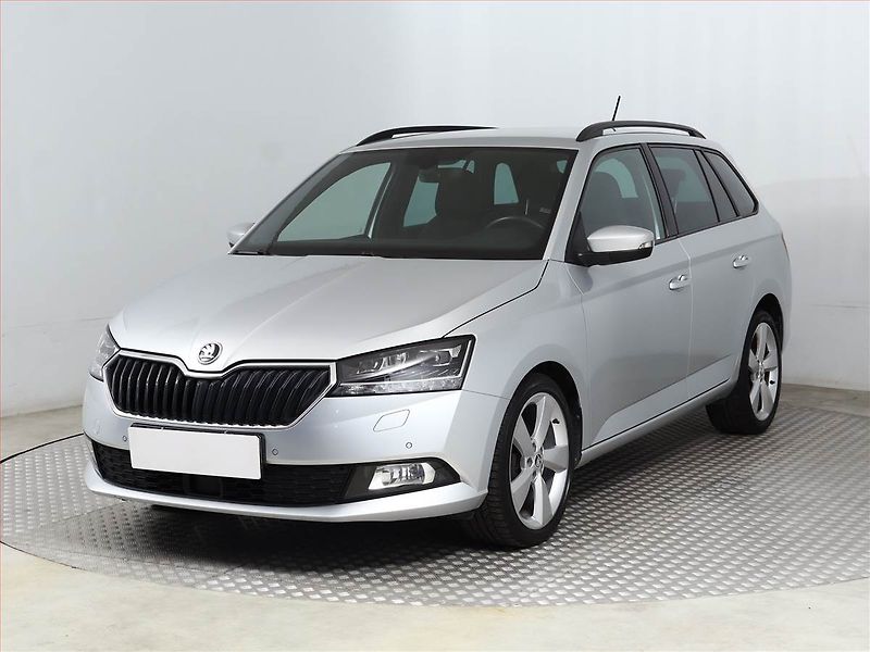 Škoda Fabia (2019) Style Plus 1.0 TSI, Serv.kniha - fotka 2 z 24