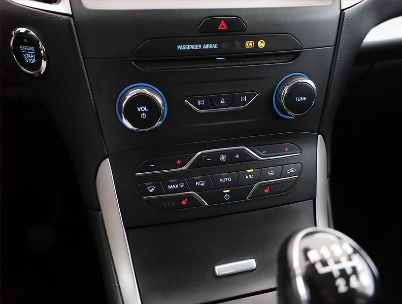 Ford S-MAX (2016) 2.0 TDCi, 4X4, Navi, Tempomat - fotka 10 z 15