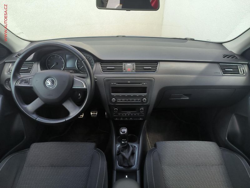 Škoda Rapid (2013) 1.2 TSi, Ambition, park. - fotka 8 z 16