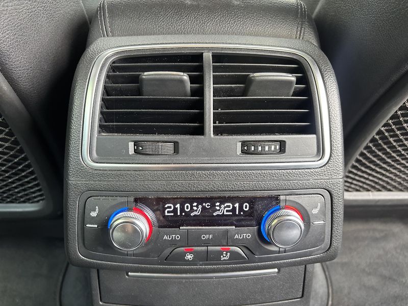 Audi A6 (2011) 3.0TDI, quattro, automat - fotka 13 z 20