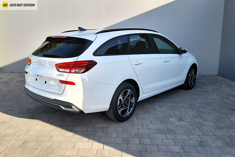 Hyundai i30 (2026) 26 WG 1,6 T-GDI DCT GO CZECH - fotka 9 z 11