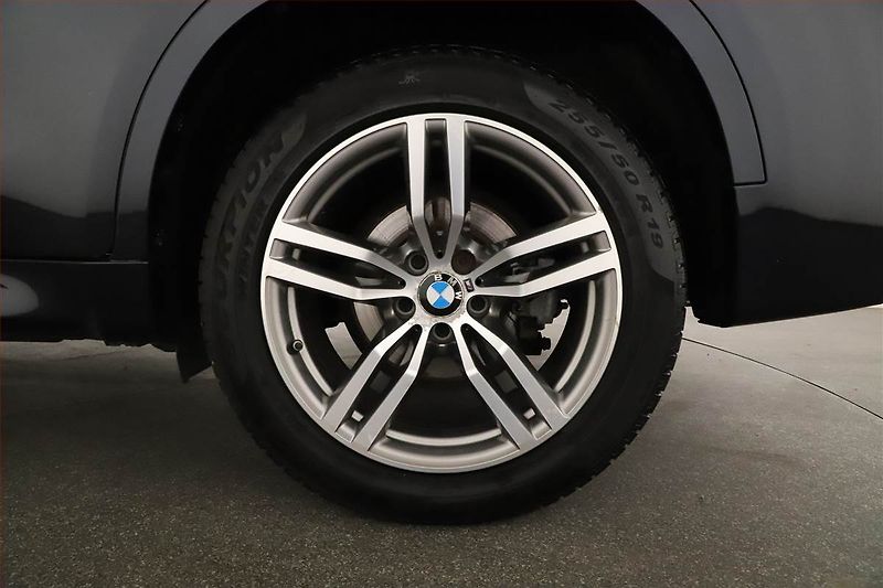 BMW X6 (2018) xDrive30d - fotka 12 z 27