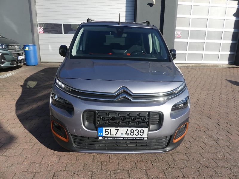 Citroën Berlingo (2018) 1,5 BlueHDi 100 MAN5 XTR - fotka 2 z 19