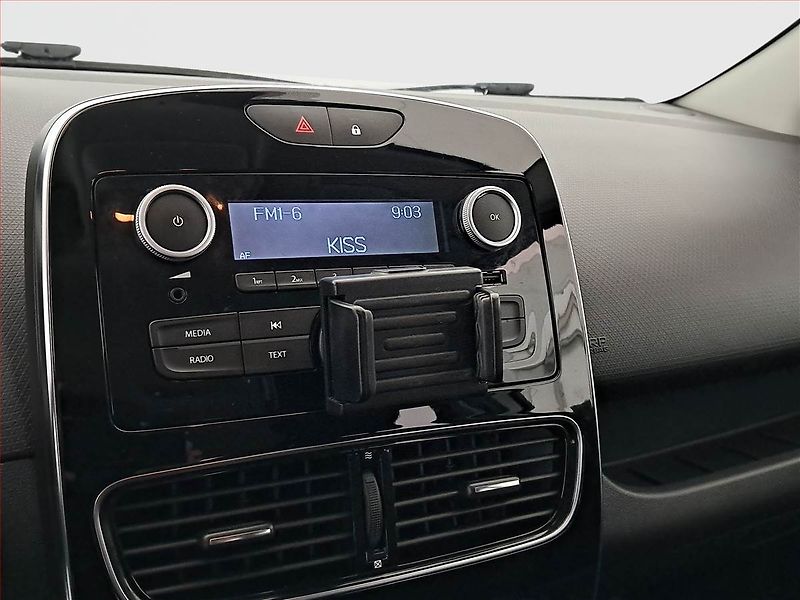 Renault Clio (2017) 1.2 16V, Tempomat - fotka 12 z 15