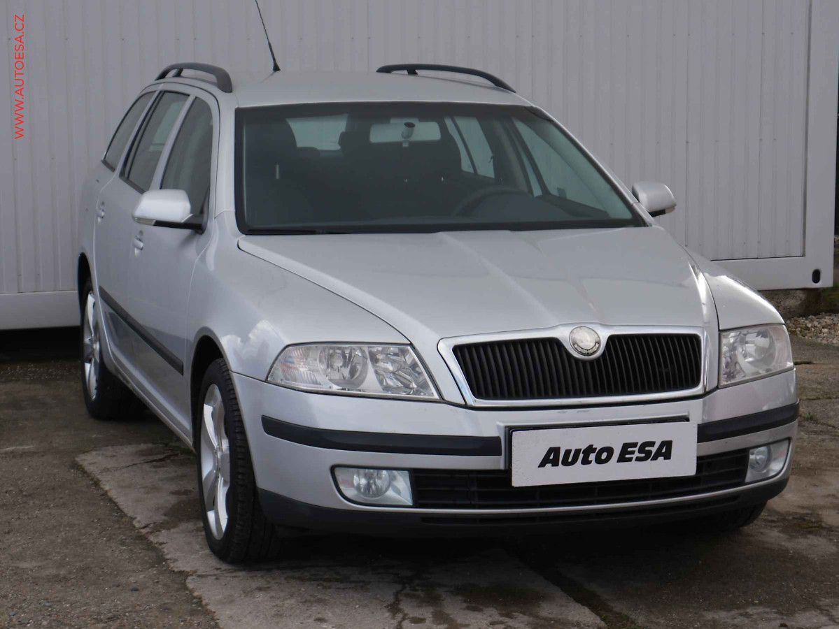 Škoda Octavia 2.0 TDi, AC, tažné | TipCars.com
