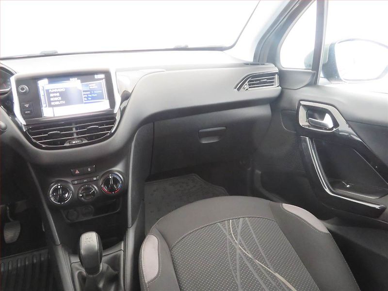 Peugeot 208 (2013) 1.4 VTi, Serv.kniha, Tempomat - fotka 8 z 15