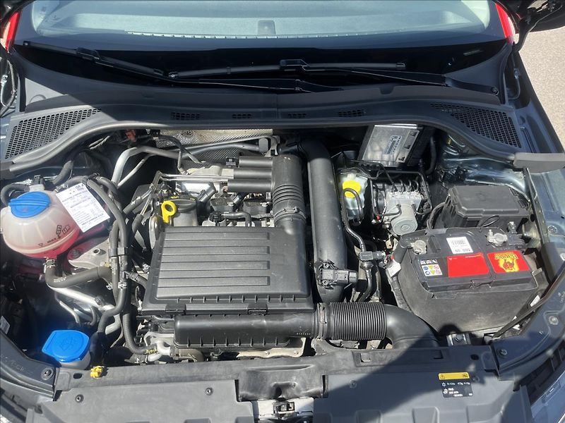 Škoda Fabia 1,2 TSi STYLE KLIMA ČR 1.M DPH - fotka 34 z 45