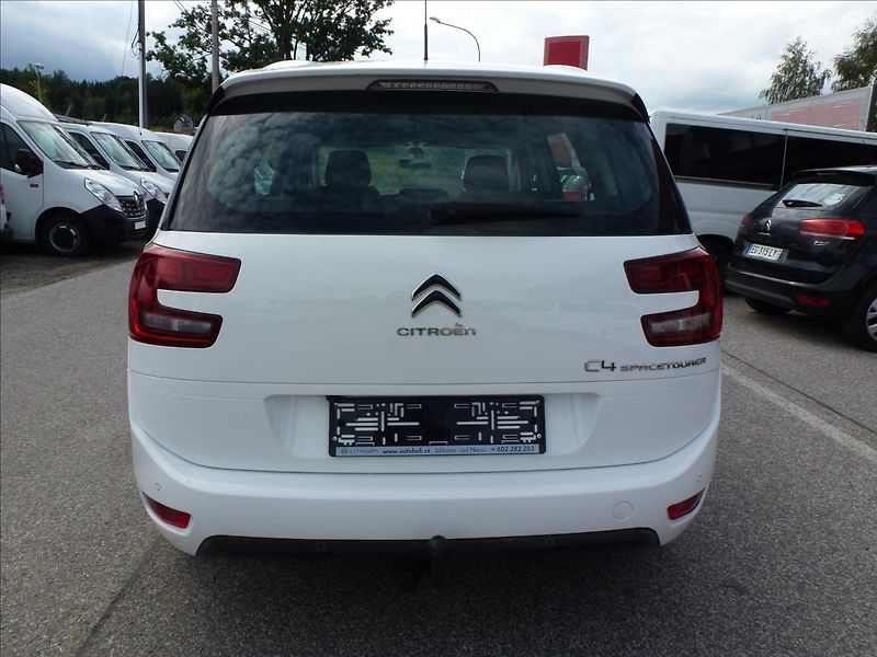Citroën Grand C4 Picasso 1,2 PureTech 130HP Turbo 6MAN - fotka 11 z 51