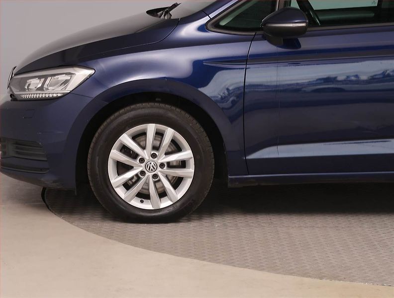 Volkswagen Touran (2016) 2.0 TDI, Automat, 7 míst, Navi - fotka 15 z 19