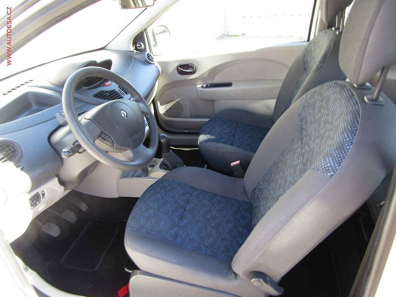 Renault Twingo (2009) 1.5 dCi, AC, temp, STK9/28 - fotka 10 z 15