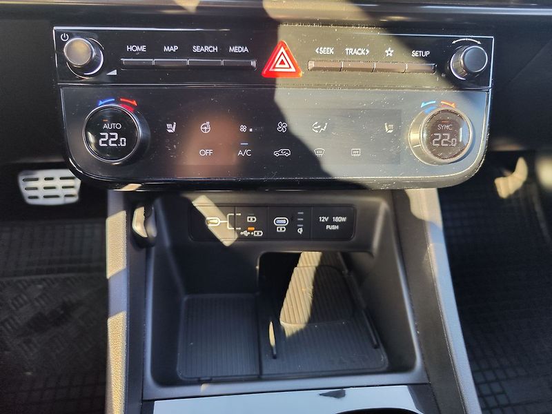 Hyundai Tucson 1.6 T-GDI/118kW N-Line DCT - fotka 23 z 34