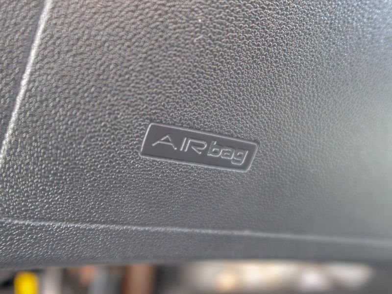 Fiat Punto Evo (2011) 1.4i 55KW – PO VELKÉ SERVISU - fotka 28 z 39