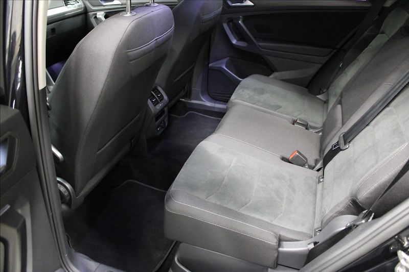 Volkswagen Tiguan Allspace 1,5 TSI EVO DSG Elegance CZ - fotka 12 z 35