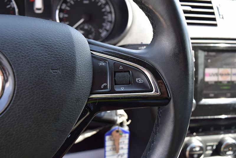 Škoda Octavia (2017) 1.4TSI 110kw AMBITION TAŽ APP  - fotka 31 z 48