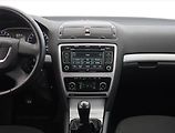 Škoda Octavia (2010) 2.0 TDI, Serv.kniha, Xenony - náhled 12