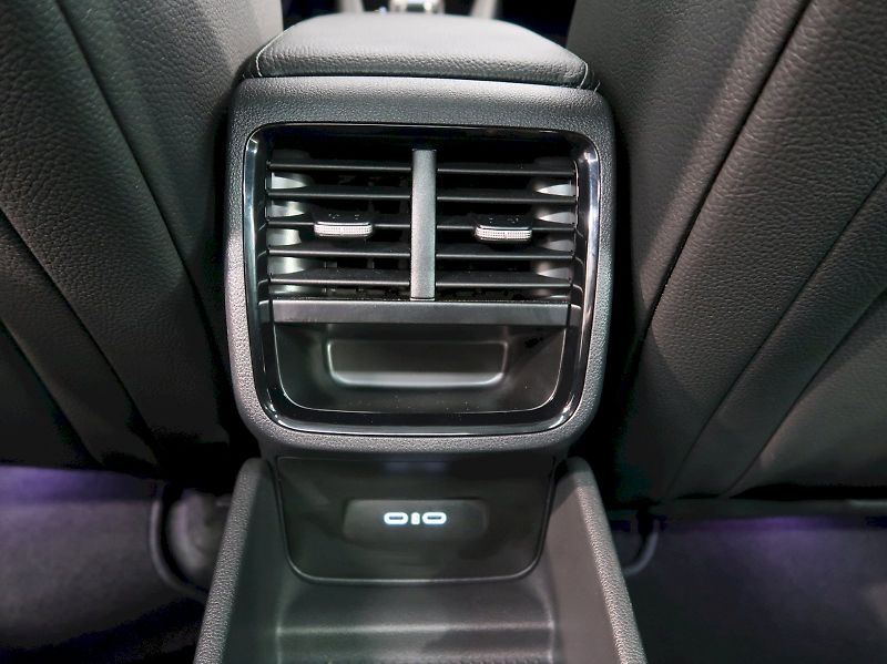 Škoda Octavia (2025) SPORTLINE 2.0TDI 110KW PANORAM - fotka 41 z 45