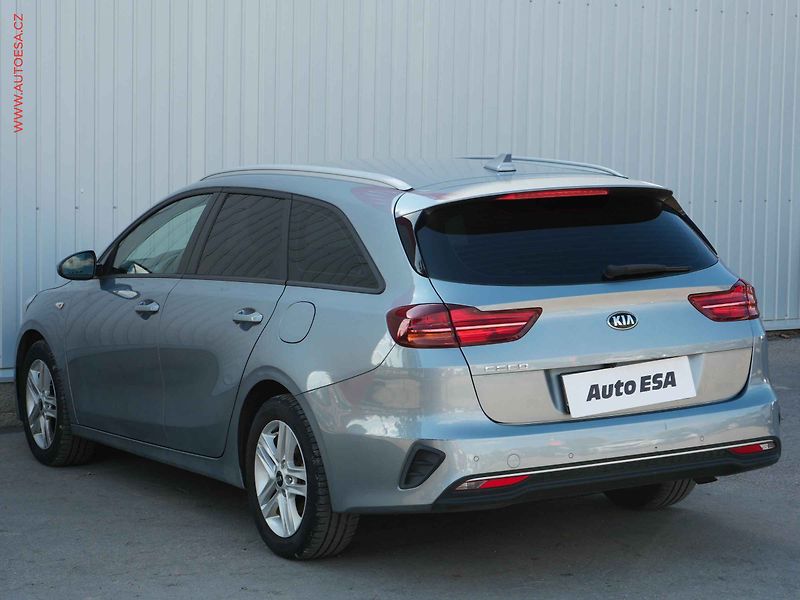 Kia Ceed (2021) 1.5 T-GDi, 1.maj,ČR, Spin - fotka 6 z 23