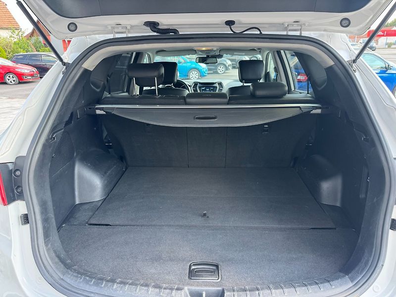 Hyundai Santa Fe (2014) 2,2 CRDI 145 Kw 4x4 - fotka 22 z 31