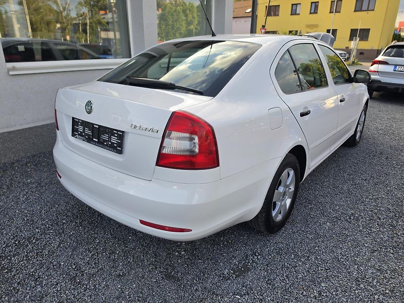 Škoda Octavia 1.2 TSI 6ti rychlostní  - fotka 4 z 36
