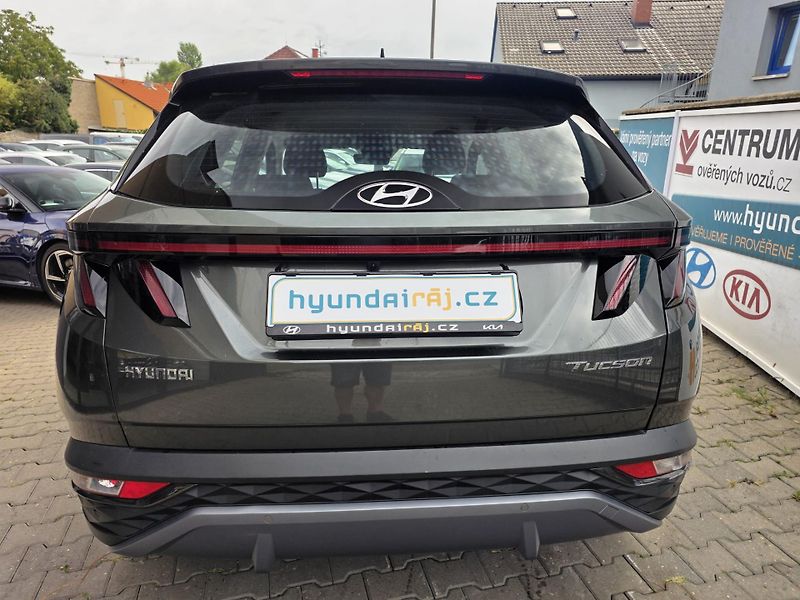 Hyundai Tucson 1.6-1.MAJ.-NÍZKÉ KM-AUT.KLIMA - fotka 10 z 11