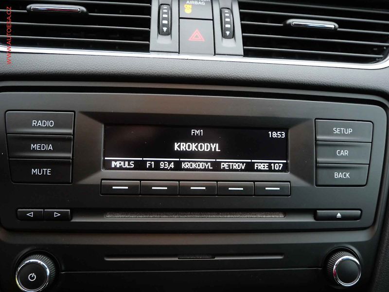 Škoda Octavia (2013) 1.2 TSi, ČR, Ambition, DSG - fotka 14 z 18