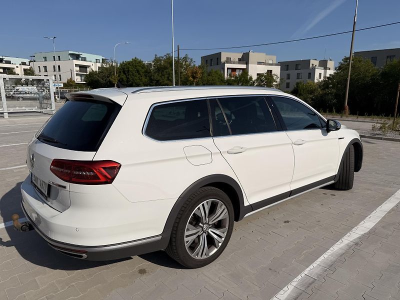 Volkswagen Passat (2016) VW Passat B8 Alltrack 2.0 BiTD - fotka 4 z 23