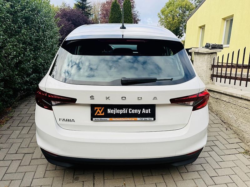 Škoda Fabia (2022) 1.0TSi 70kW Koup.ČR,1.majitel - fotka 15 z 15