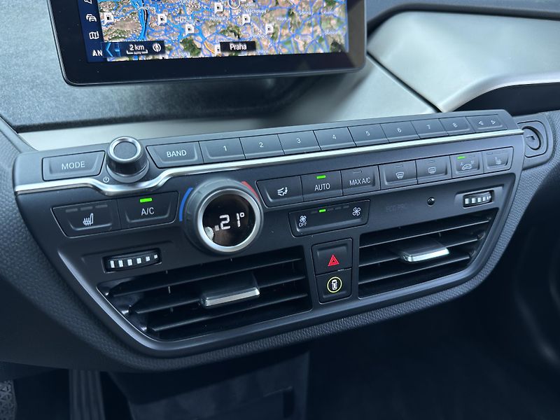 BMW i3 s 120Ah 135kw - fotka 20 z 24