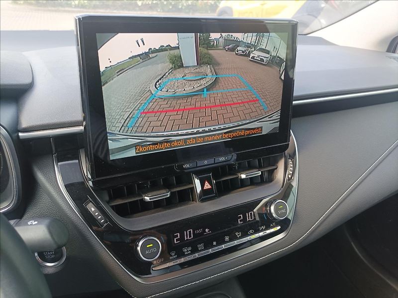 Toyota Corolla 1,5 Style - fotka 17 z 20