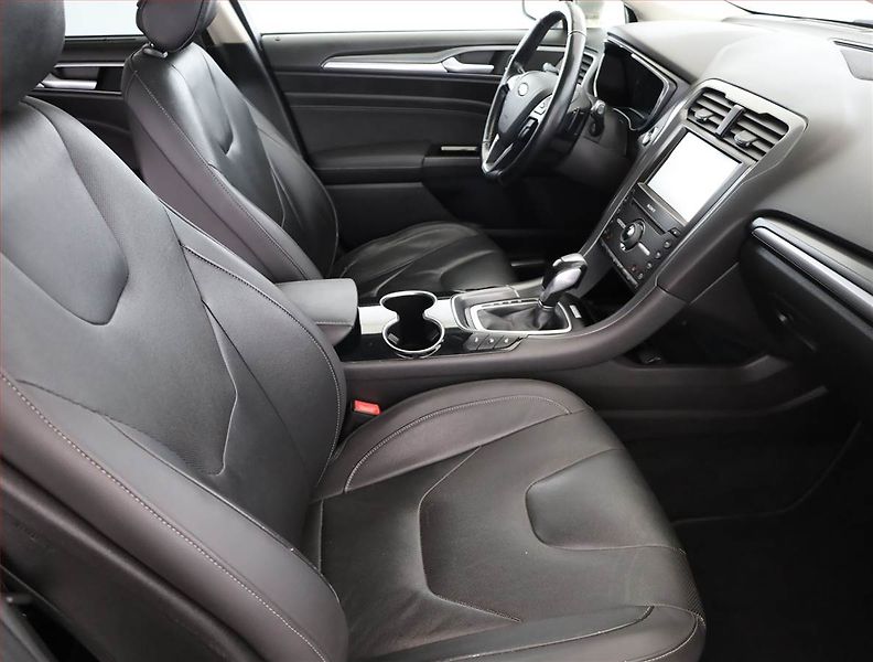 Ford Mondeo (2015) 2.0 TDCI, Automat, Kůže, Navi - fotka 7 z 18