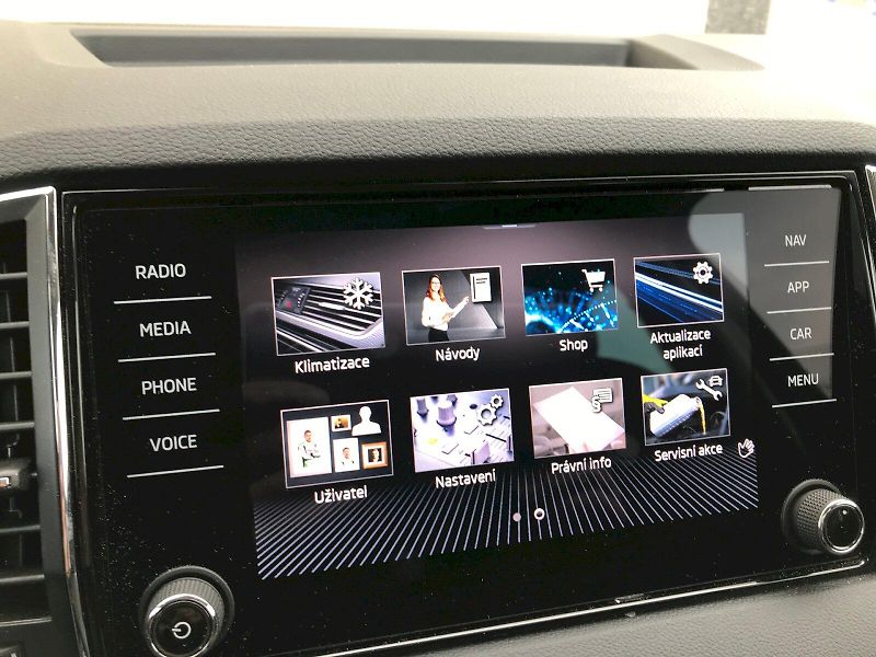 Škoda Karoq (2025) SEL TS 110/1.5 A7F - fotka 23 z 26