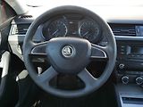 Škoda Octavia (2013) 1.6 TDi, ČR, Klima - náhled 12
